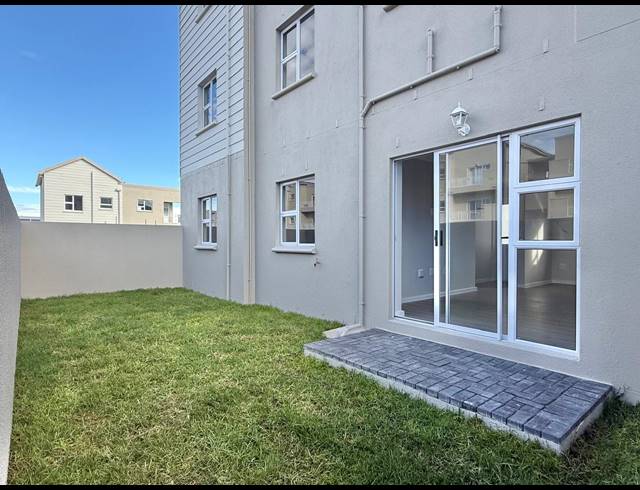 3 BEDROOM APARTMENT TO LET IN SUNNINGDALE